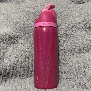 Owala Birthday Bash Pink Special Edition Water Bottle